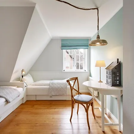 Haus Weitblick * Alkersum